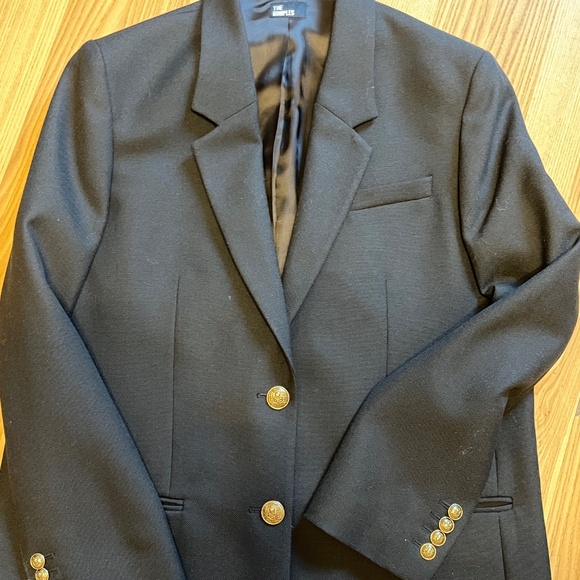 The Kooples (38/6) boxy, oversize wool blazer with gold buttons, like new. - Picture 2 of 16